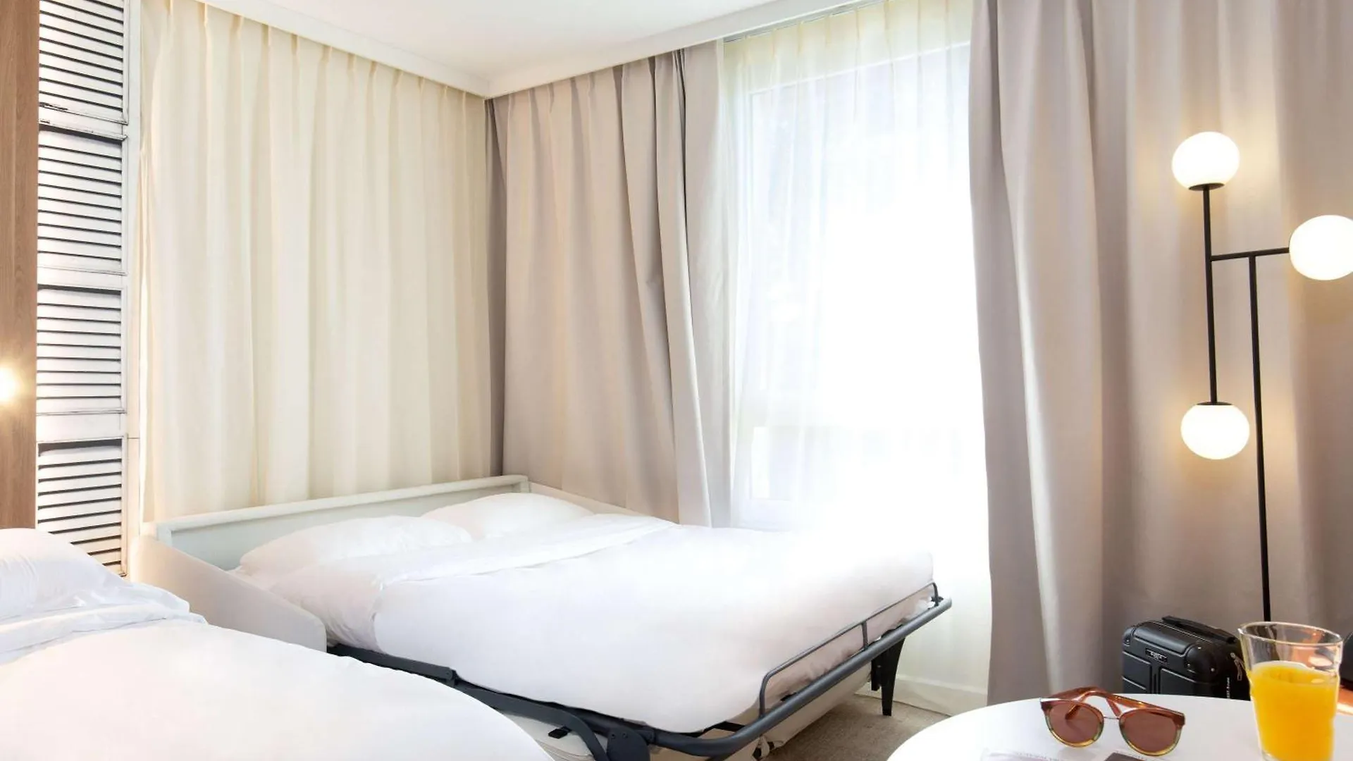 אקס-אן-פרובאנס Mercure Aix En Provence Beaumanoir 4*,  צרפת