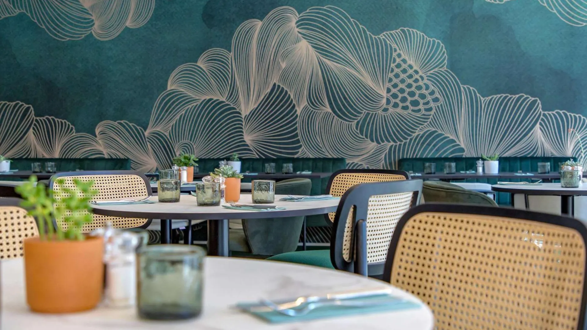 Novotel Aix-en-Provence Beaumanoir France