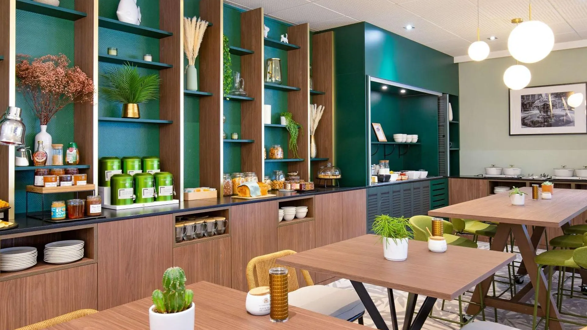 Mercure Aix En Provence Beaumanoir Aix-en-Provence Hotel