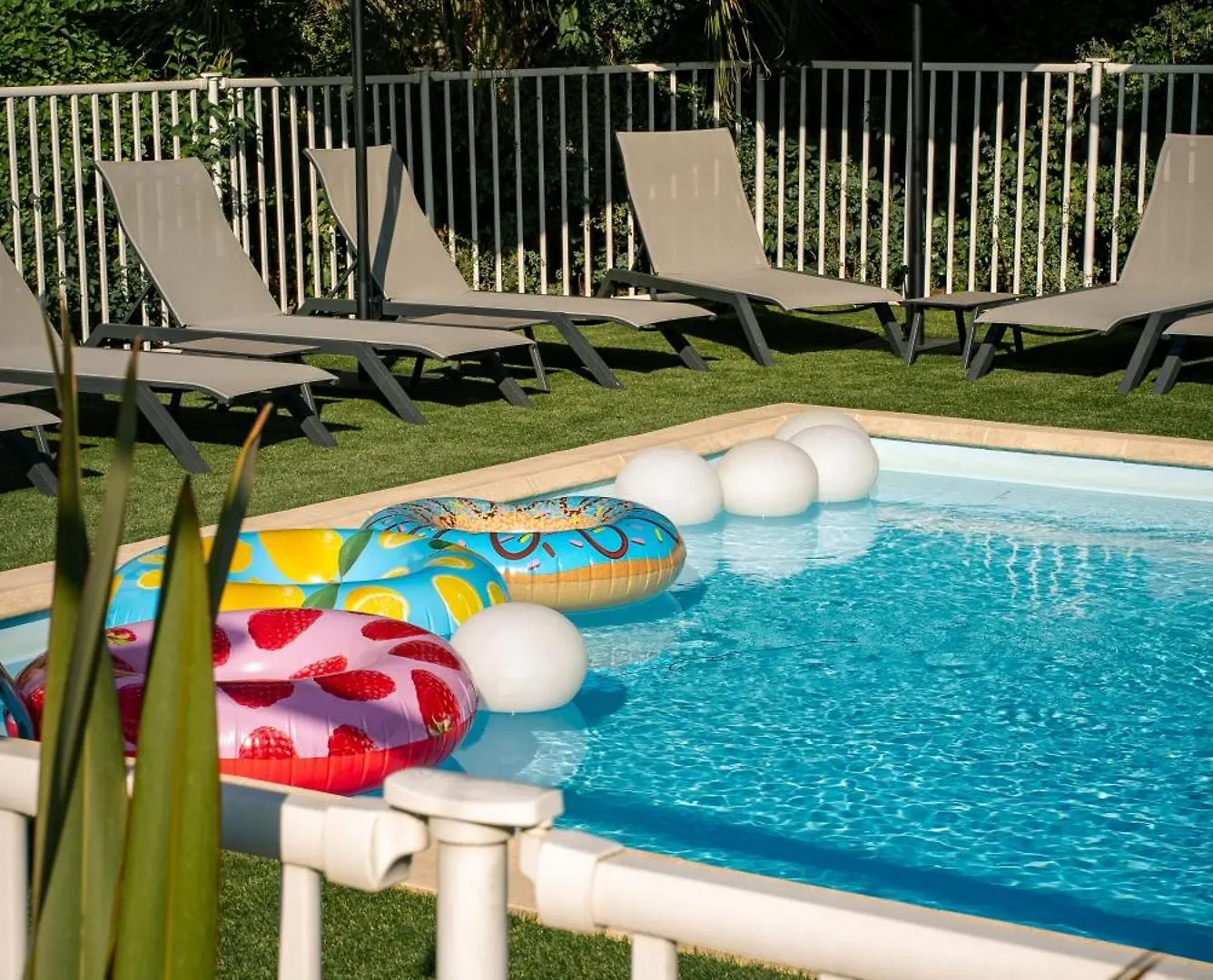 Mercure Aix En Provence Beaumanoir Aix-en-Provence Hotel