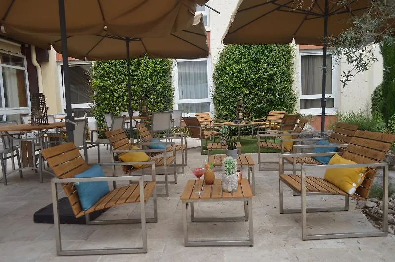 Mercure Aix En Provence Beaumanoir Aix-en-Provence Hotel